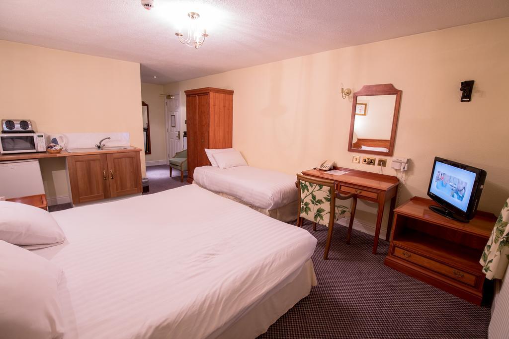 Harefield Manor 3*