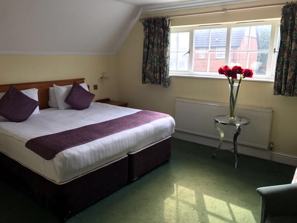 Harefield Manor Hotel Romford