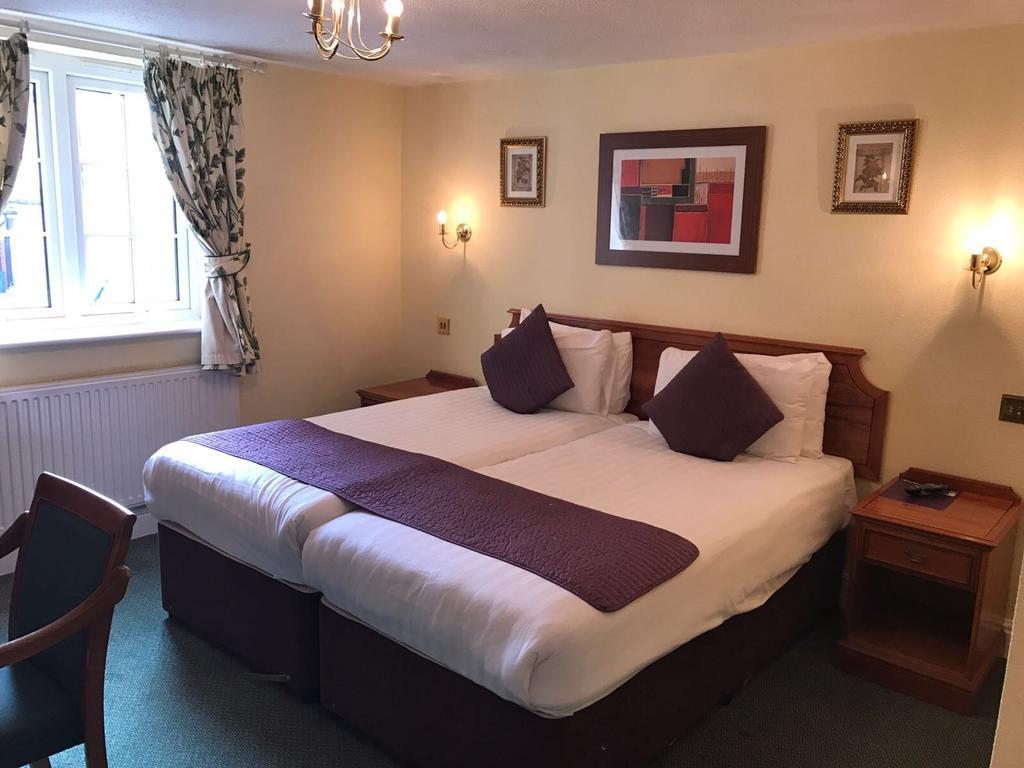 Harefield Manor Hotel
