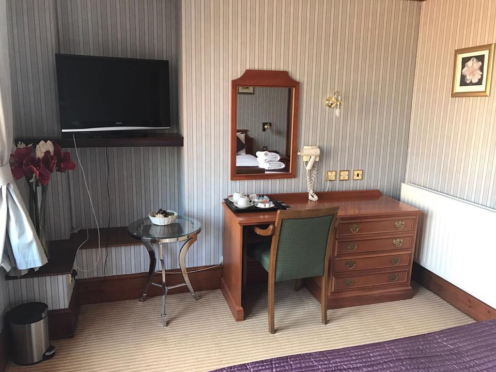 Hotel Harefield Manor Romford