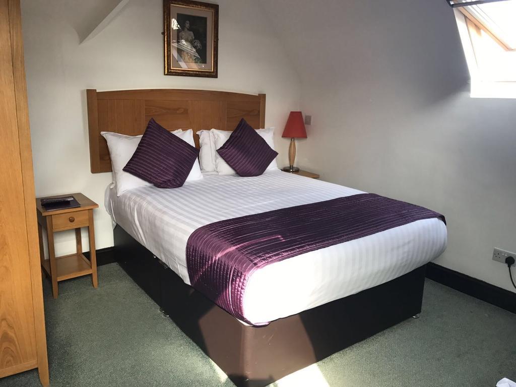 Harefield Manor Romford