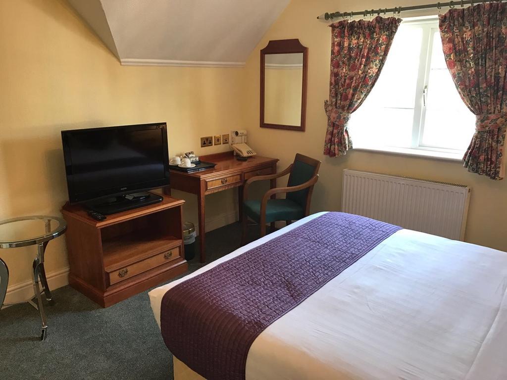 Harefield Manor 3* Romford