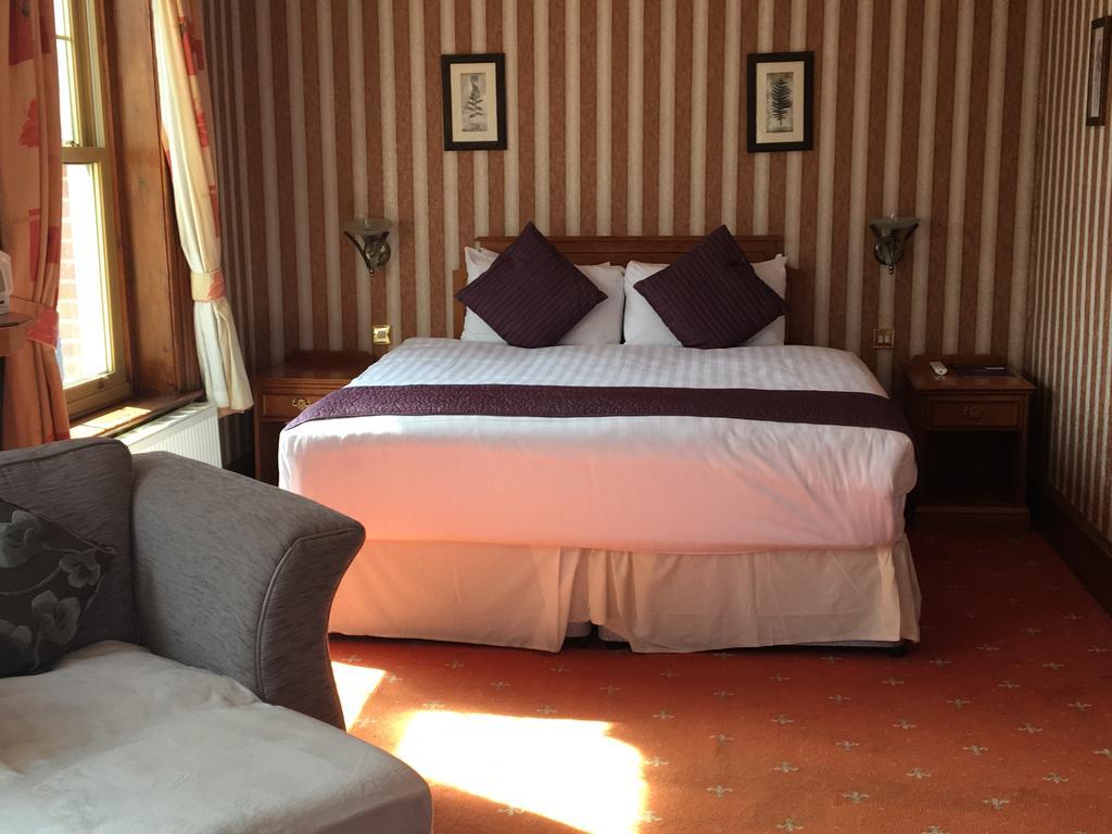 Harefield Manor Romford