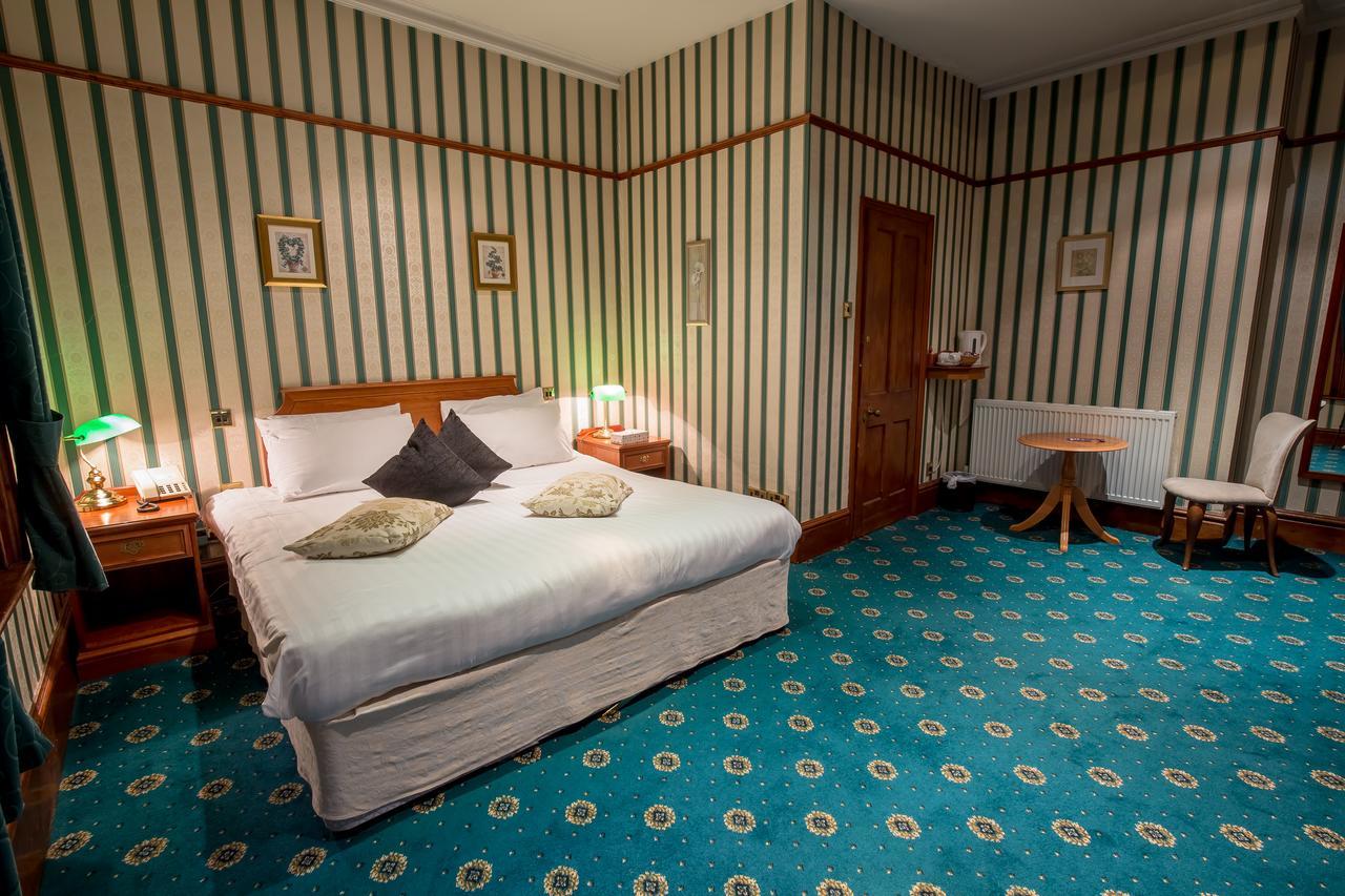 Harefield Manor Hotel Romford