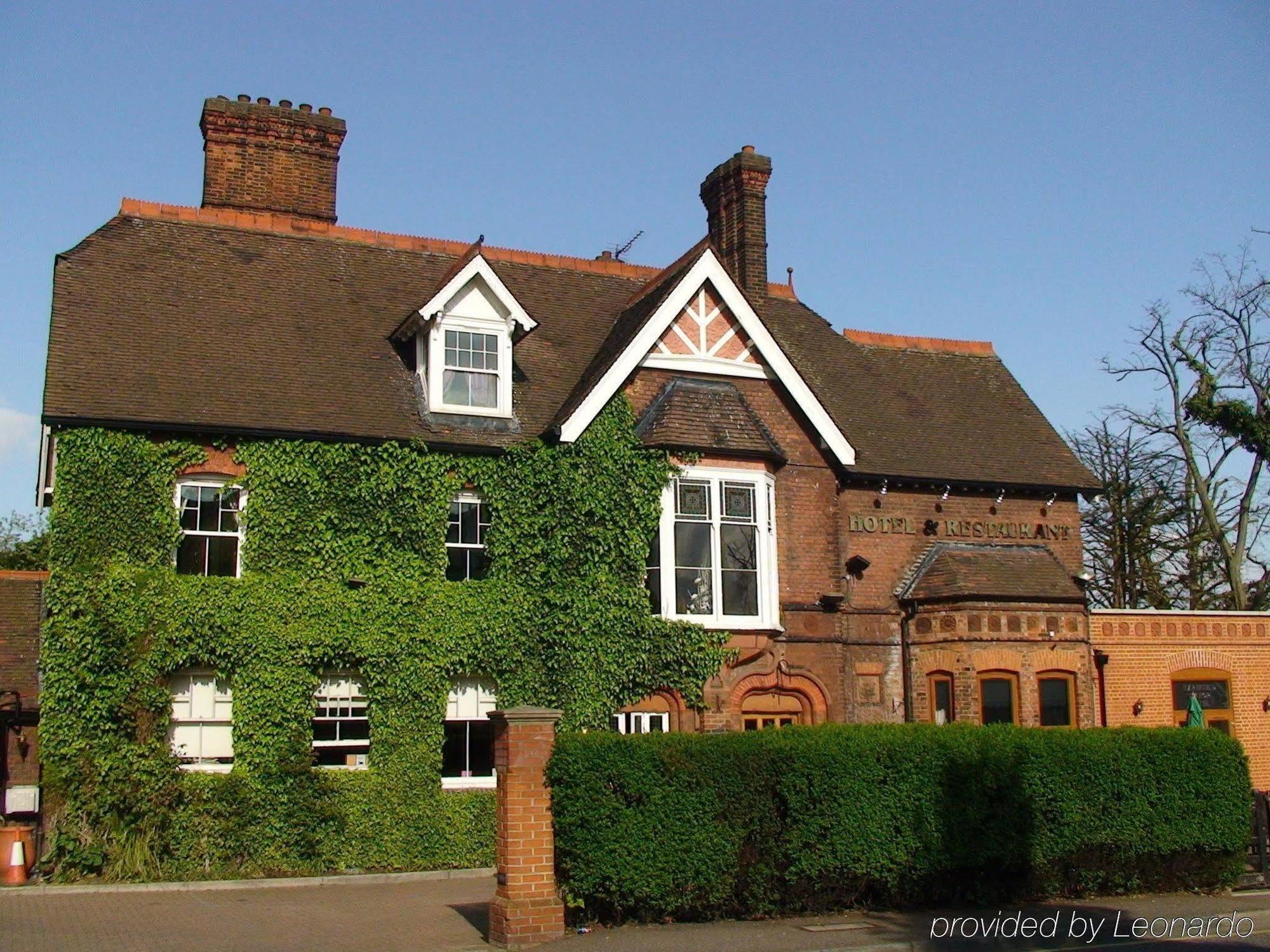 Hotel Harefield Manor 3*